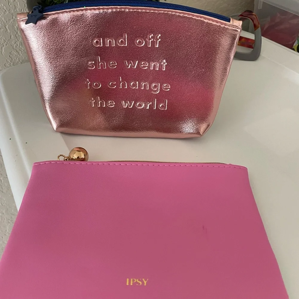 2 for 1 Ipsy Pink & Green Glitter and A Gold Cosmetic Bags Like New just for you